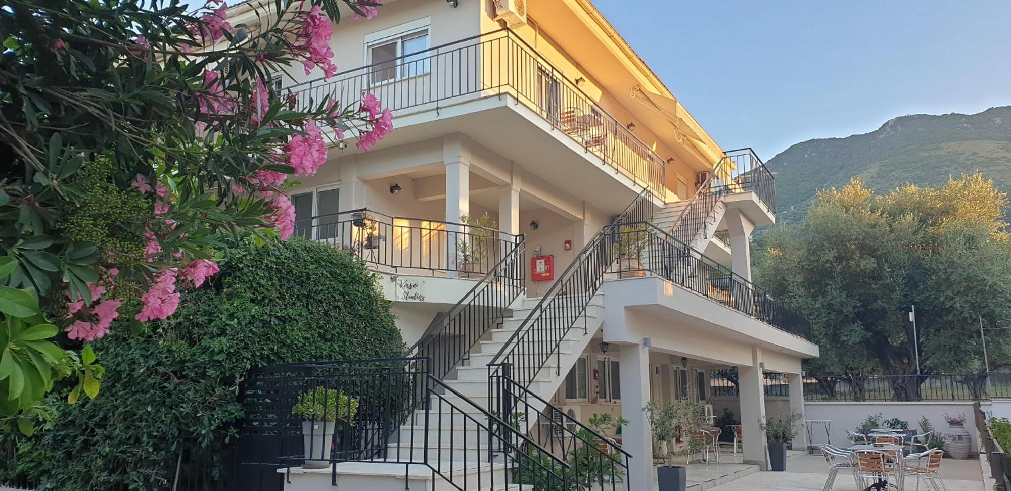 Vaso Studios Βαθύ Εξωτερικό φωτογραφία